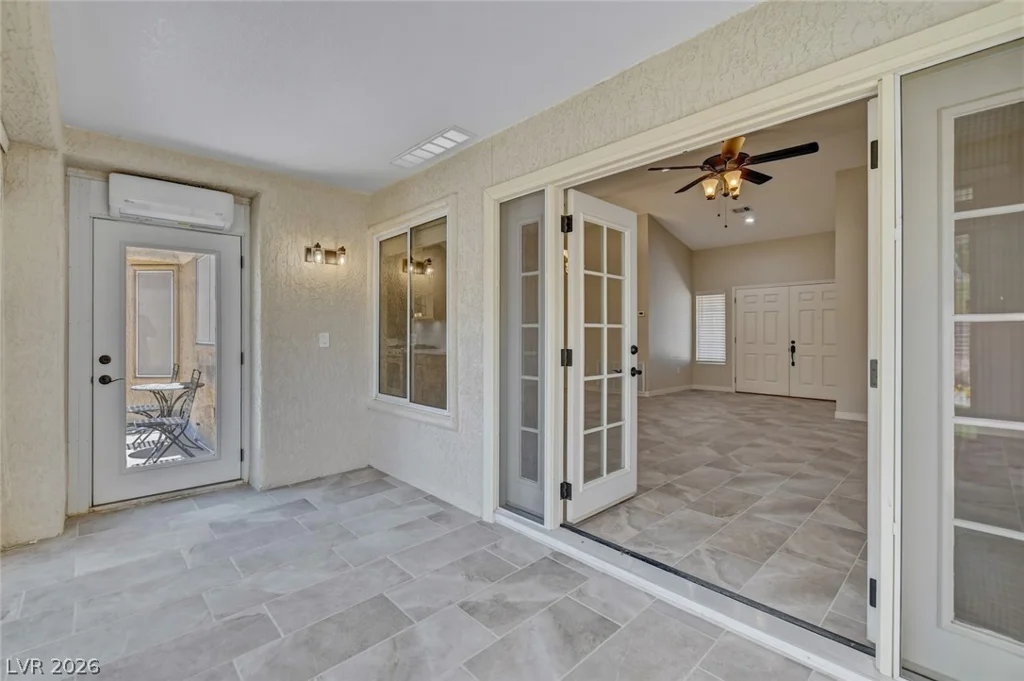 2733 McCoy, Las Vegas, NV 89134