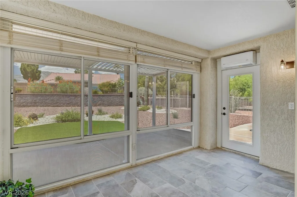 2733 McCoy, Las Vegas, NV 89134