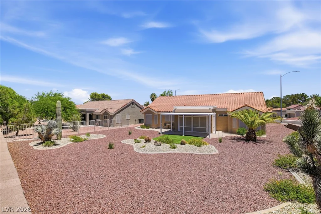 2733 McCoy, Las Vegas, NV 89134