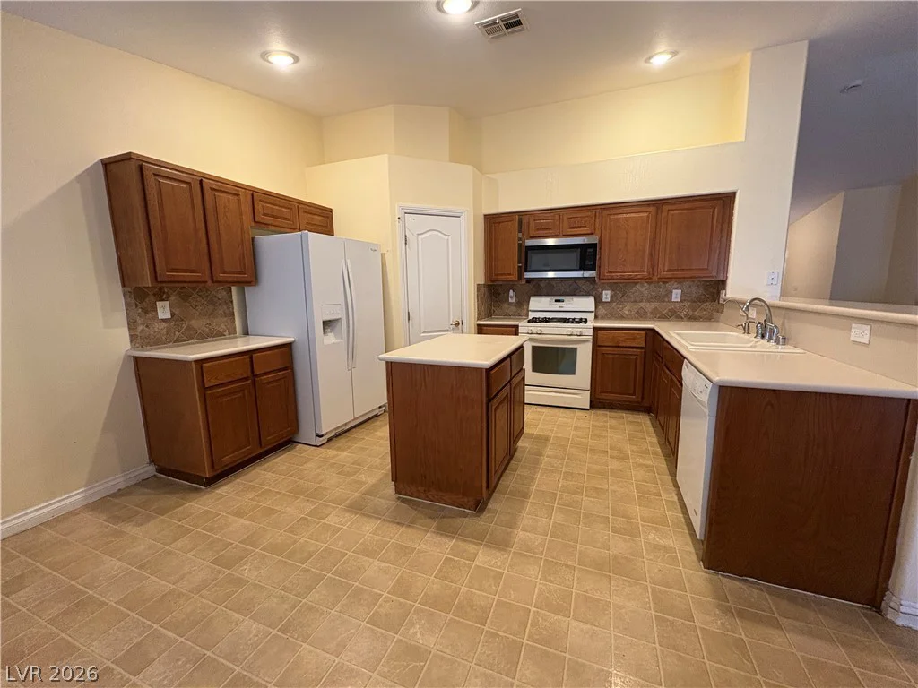 2513 Torch, North Las Vegas, NV 89081