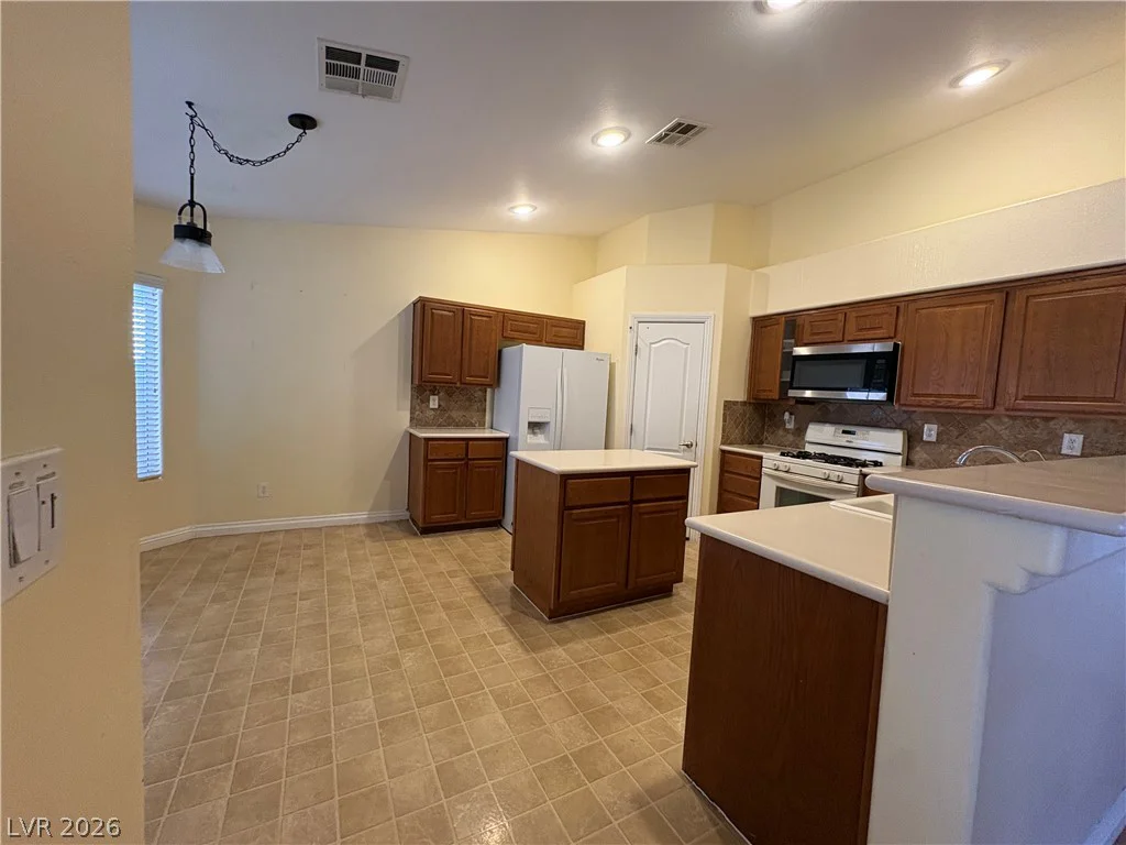 2513 Torch, North Las Vegas, NV 89081