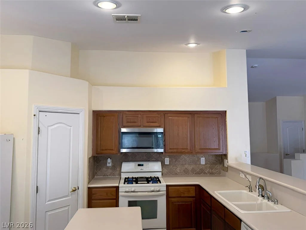 2513 Torch, North Las Vegas, NV 89081
