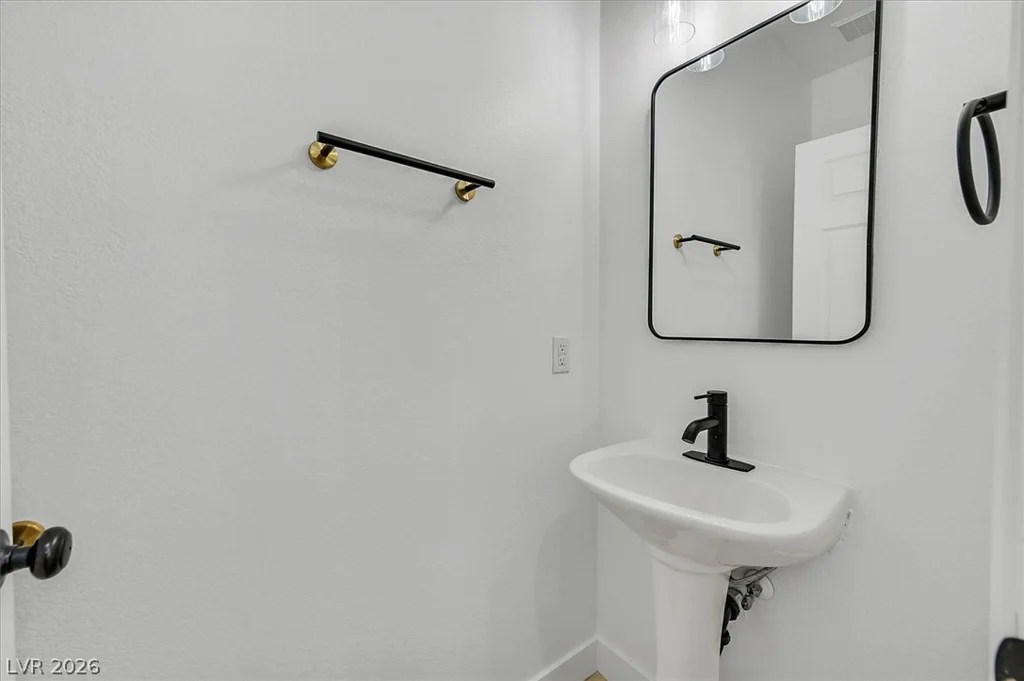 9521 Perennial View, Las Vegas, NV 89148