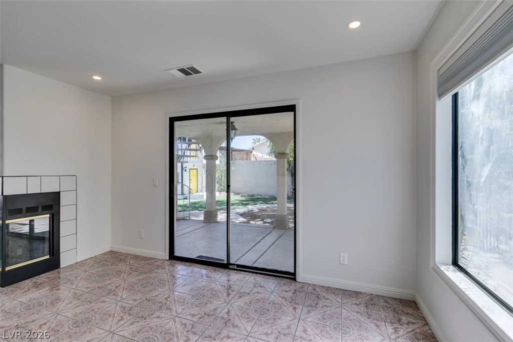 5650 Ruby Creek, Las Vegas, NV 89142