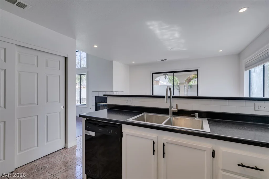 5650 Ruby Creek, Las Vegas, NV 89142