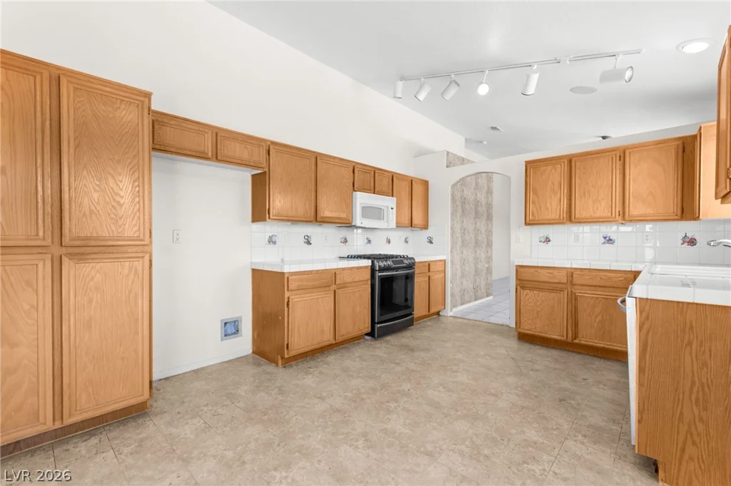 3704 Penedos, Las Vegas, NV 89147