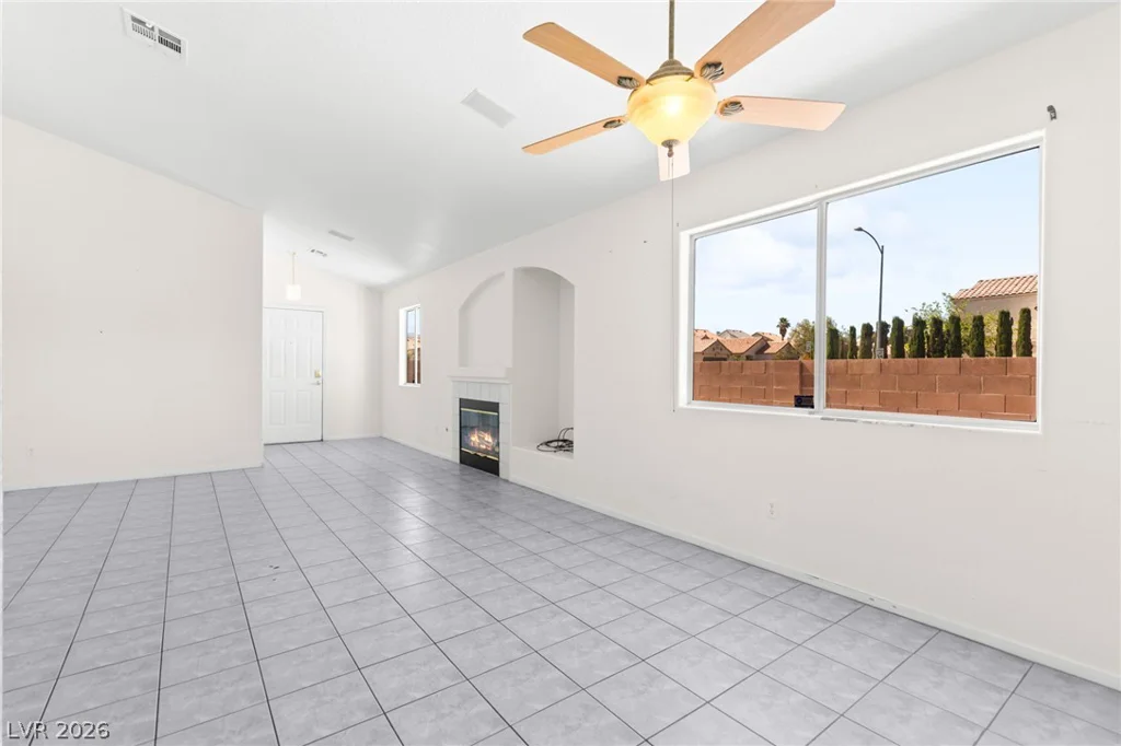 3704 Penedos, Las Vegas, NV 89147