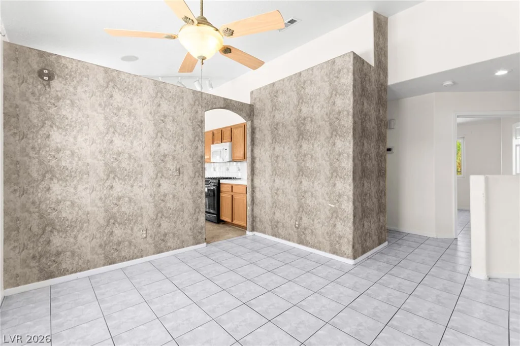3704 Penedos, Las Vegas, NV 89147