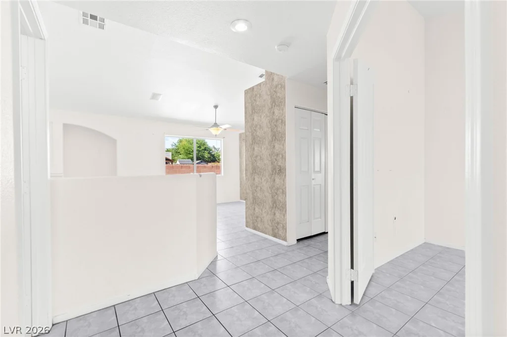 3704 Penedos, Las Vegas, NV 89147