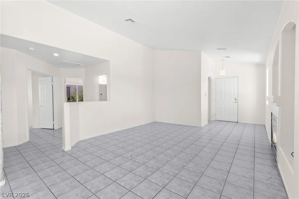 3704 Penedos, Las Vegas, NV 89147