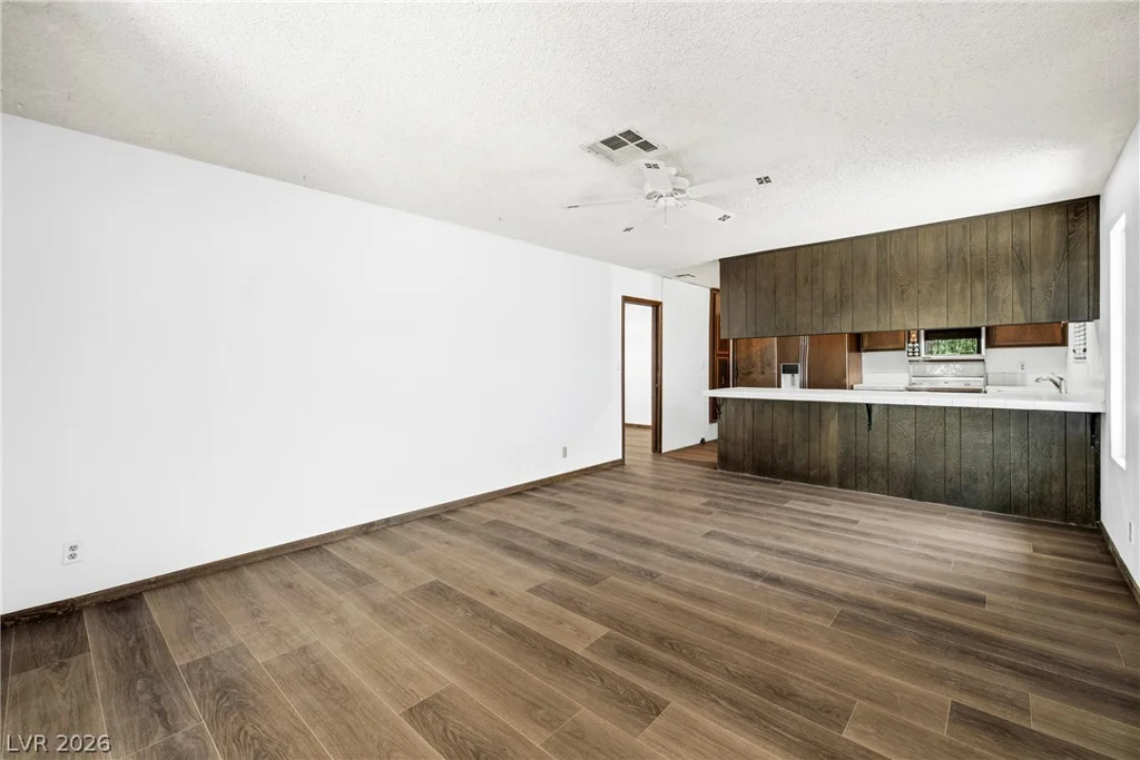 3596 Casey, Las Vegas, NV 89120