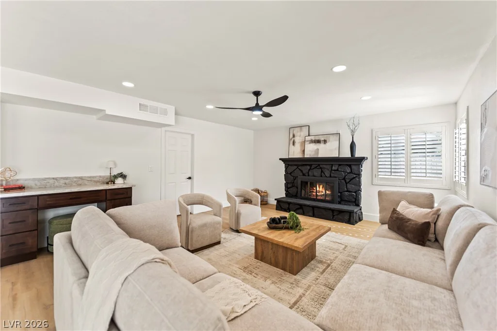2736 Bayo, Las Vegas, NV 89102