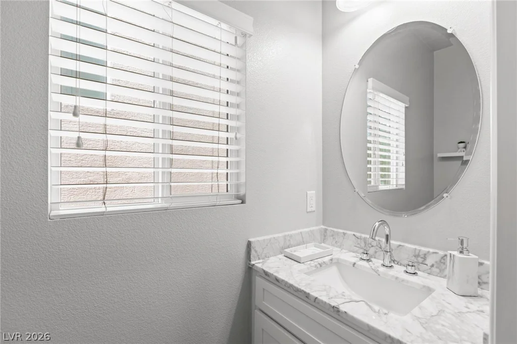 9804 Kodiak Island, Las Vegas, NV 89141