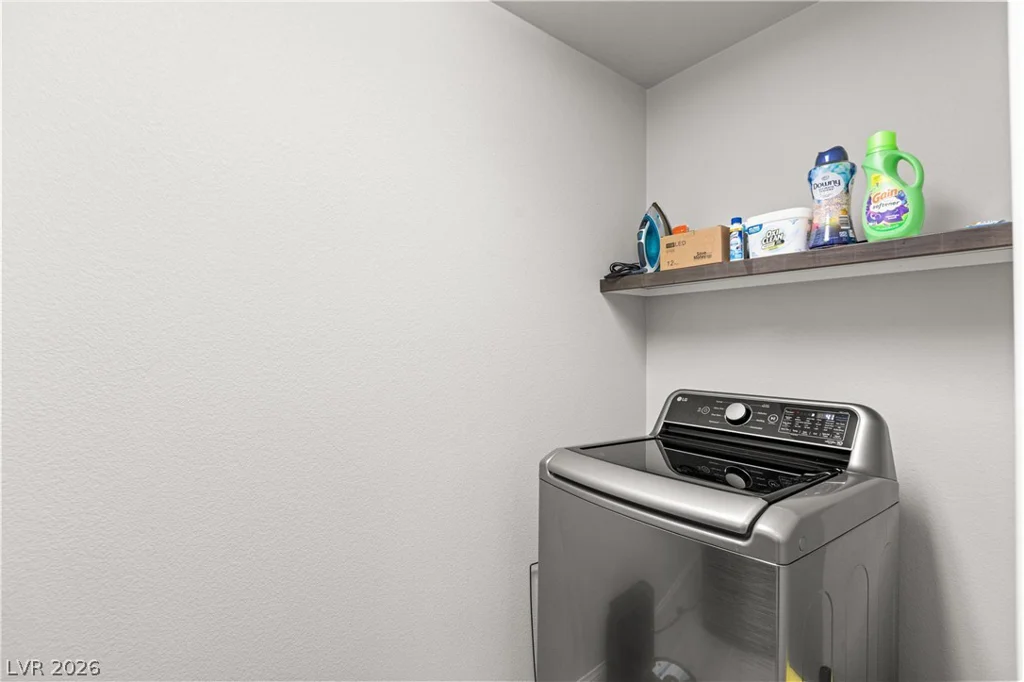 9804 Kodiak Island, Las Vegas, NV 89141