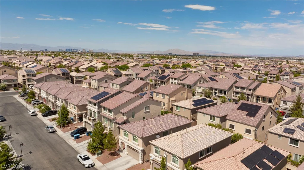 9804 Kodiak Island, Las Vegas, NV 89141