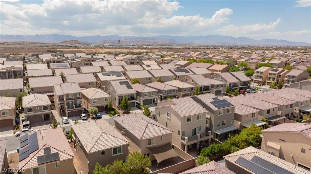 9804 Kodiak Island, Las Vegas, NV 89141