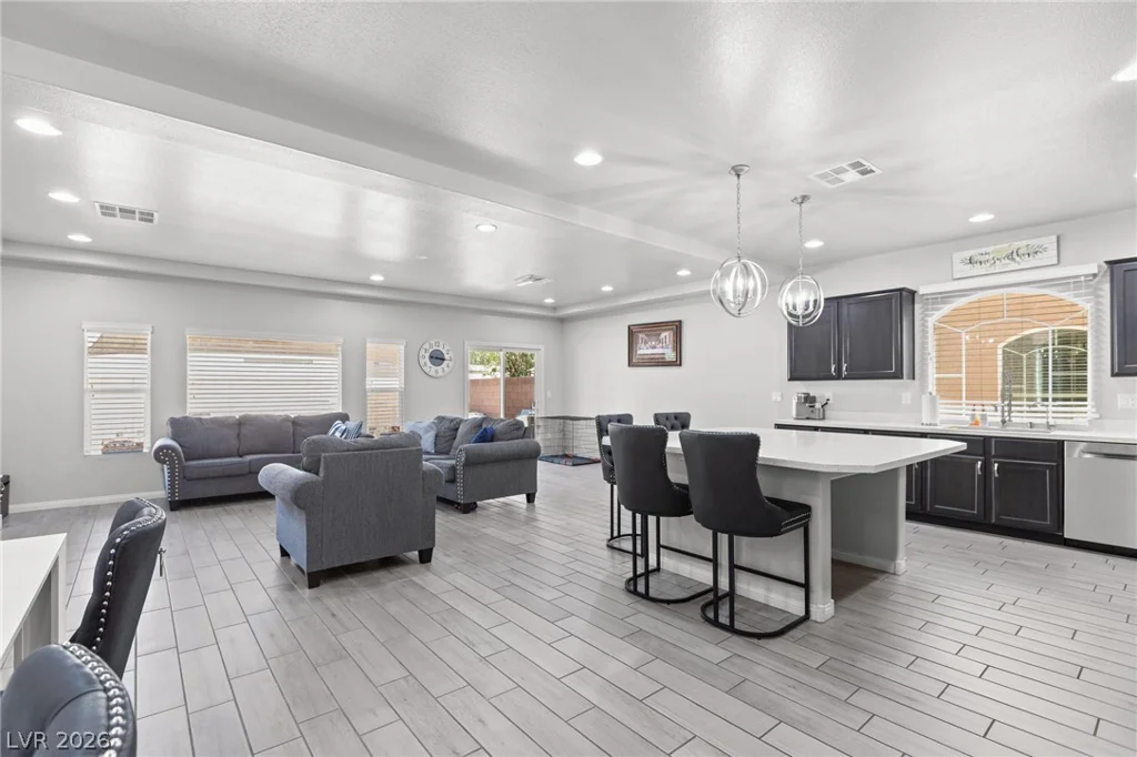 9804 Kodiak Island, Las Vegas, NV 89141