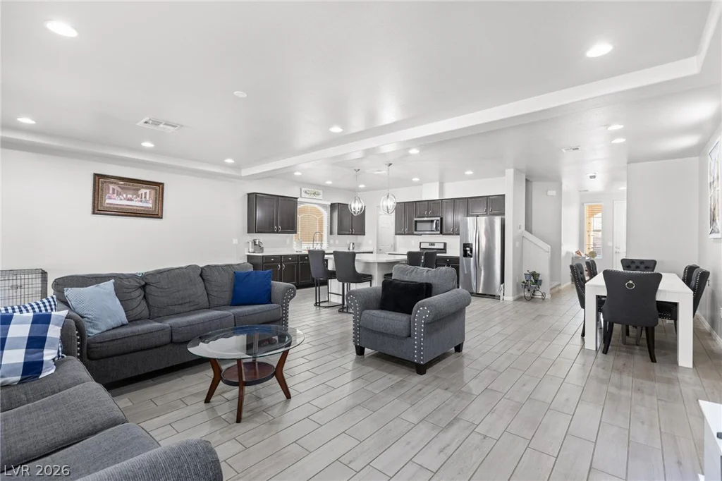 9804 Kodiak Island, Las Vegas, NV 89141