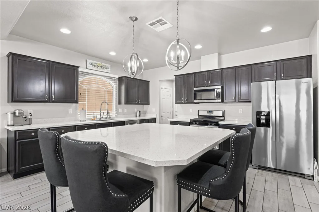 9804 Kodiak Island, Las Vegas, NV 89141