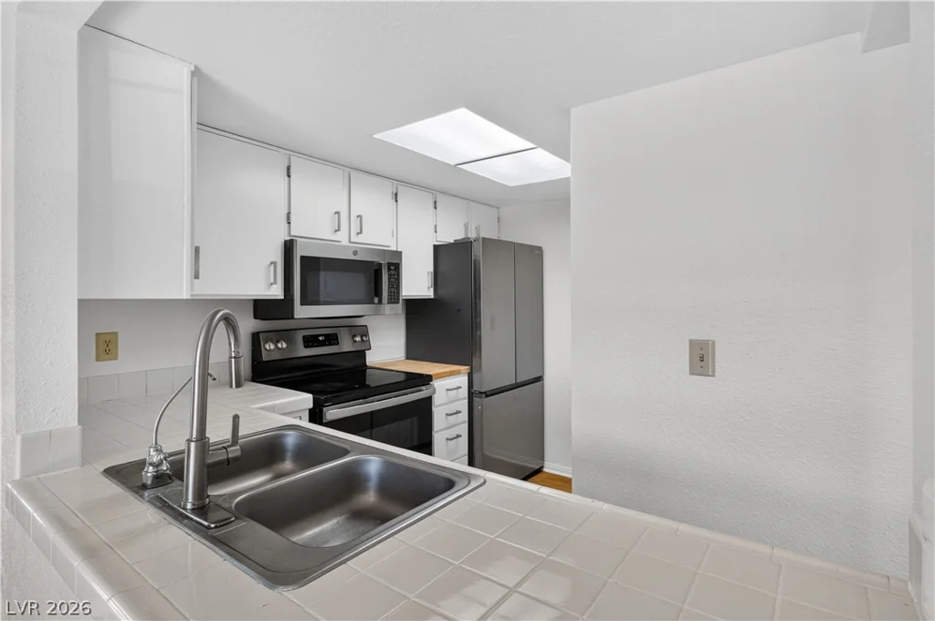 1916 Las Palmas, Laughlin, NV 89029
