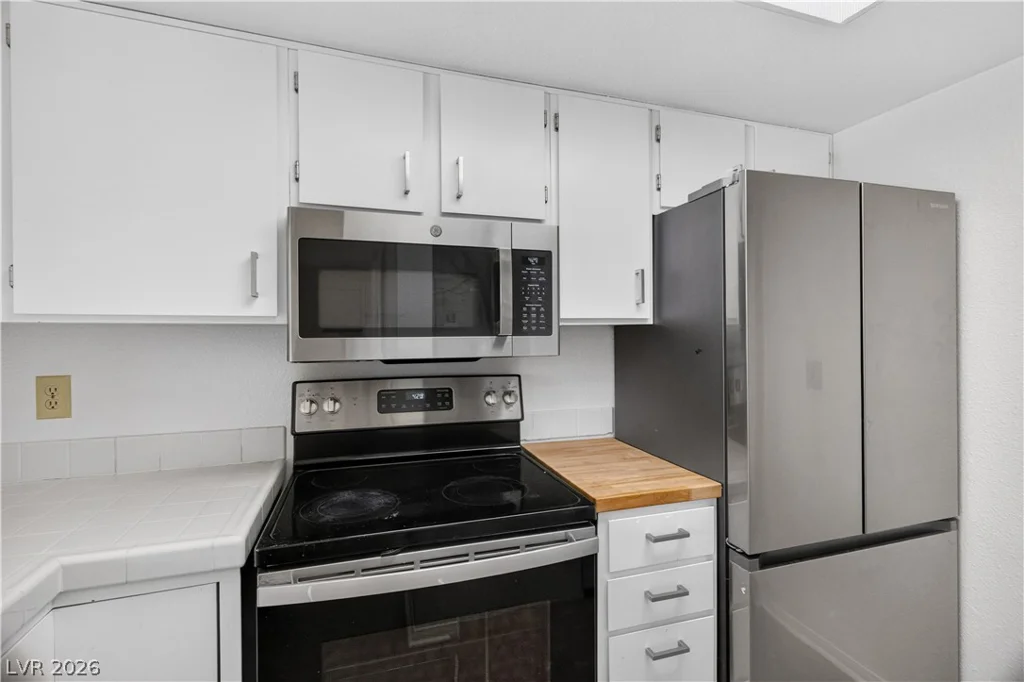 1916 Las Palmas, Laughlin, NV 89029