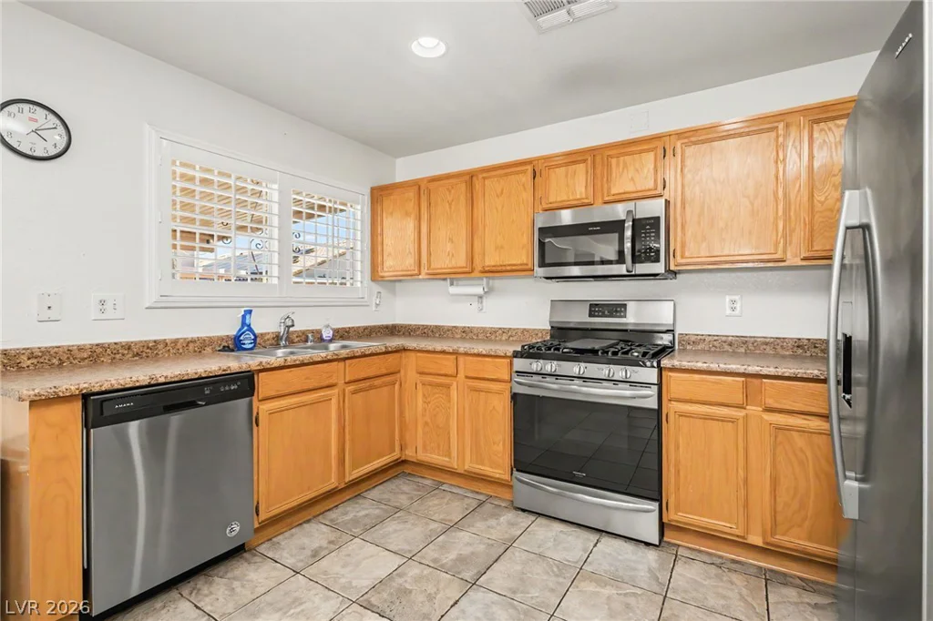 5582 Henshaw, Las Vegas, NV 89118