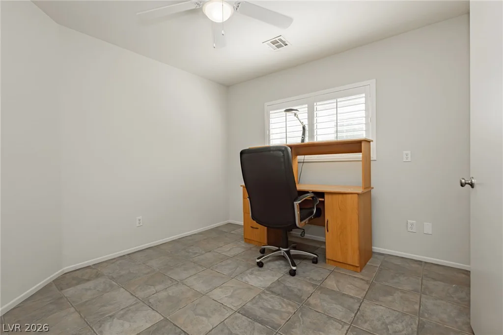 5582 Henshaw, Las Vegas, NV 89118