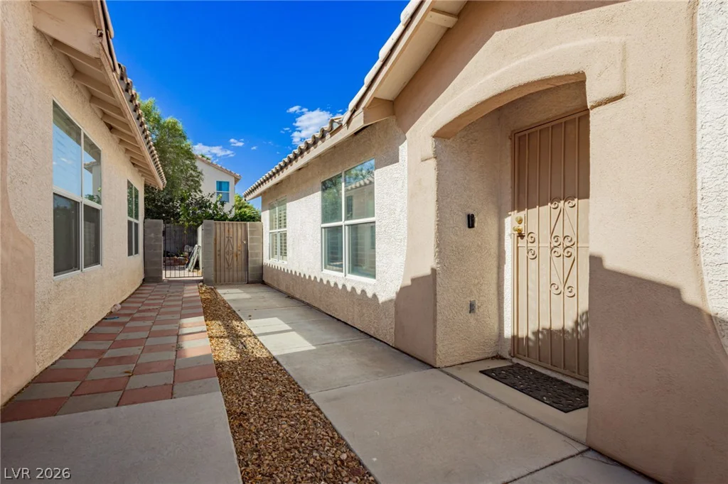 5582 Henshaw, Las Vegas, NV 89118
