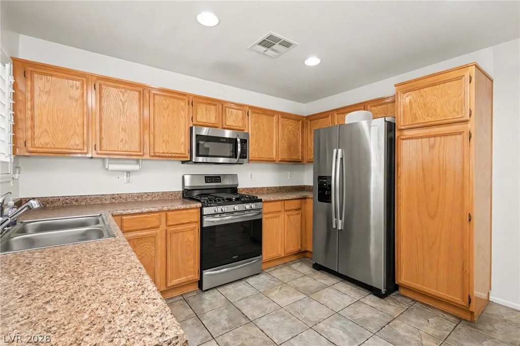 5582 Henshaw, Las Vegas, NV 89118