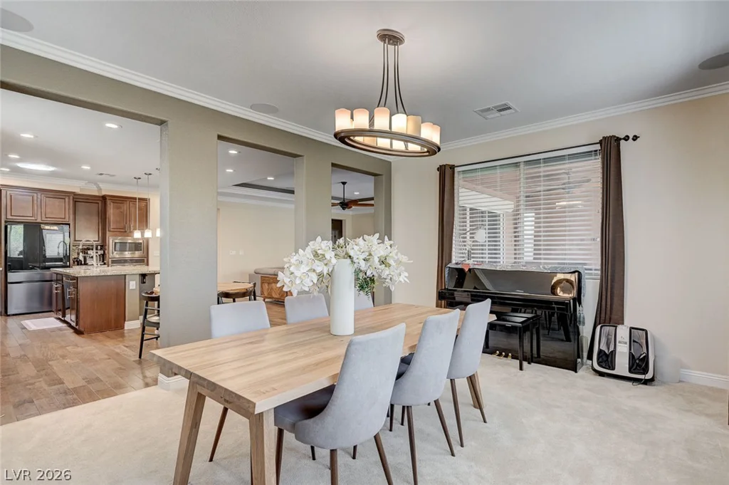 8586 Monument Lake, Las Vegas, NV 89113