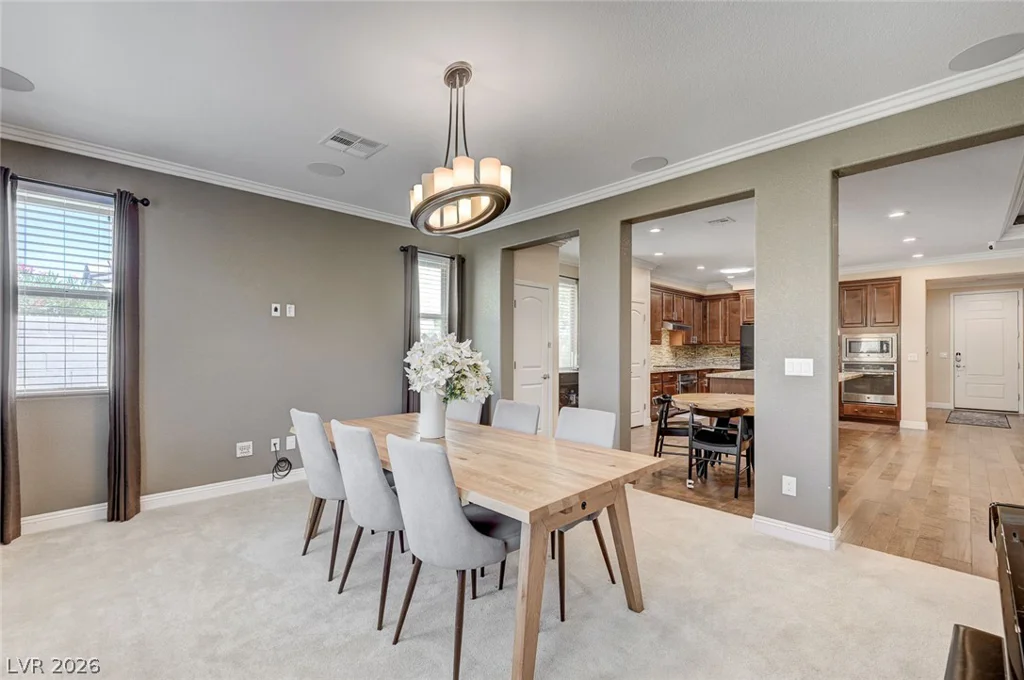 8586 Monument Lake, Las Vegas, NV 89113