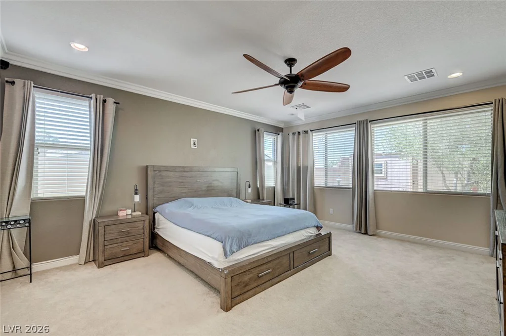 8586 Monument Lake, Las Vegas, NV 89113