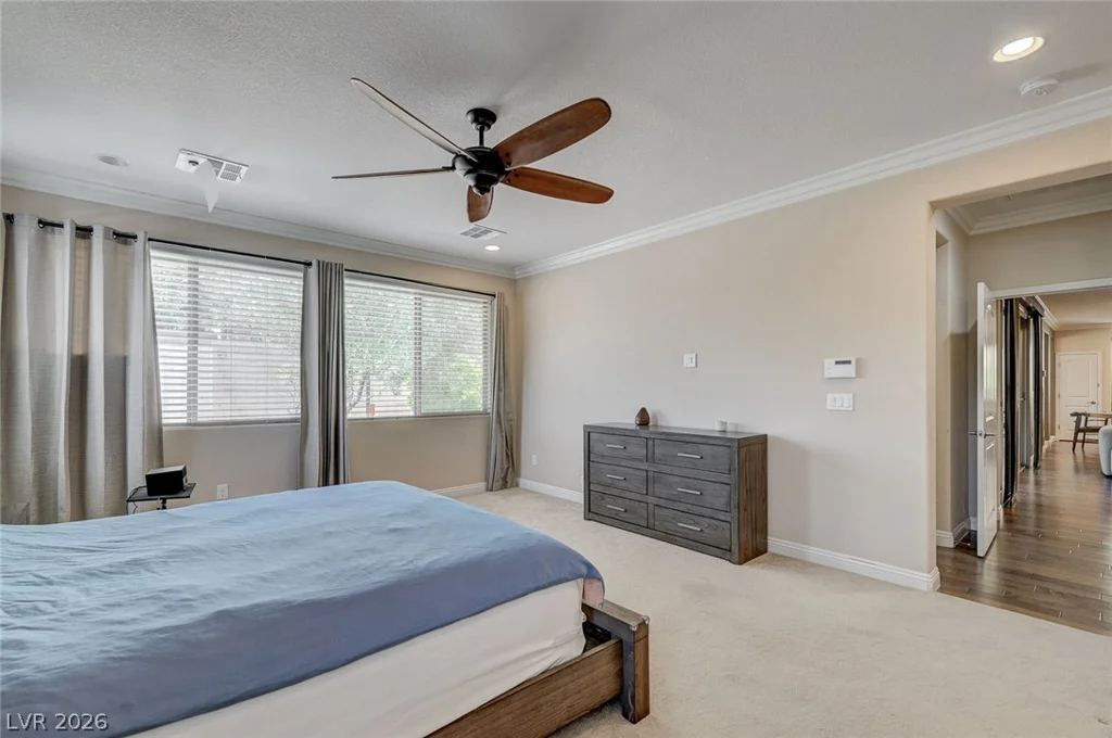 8586 Monument Lake, Las Vegas, NV 89113