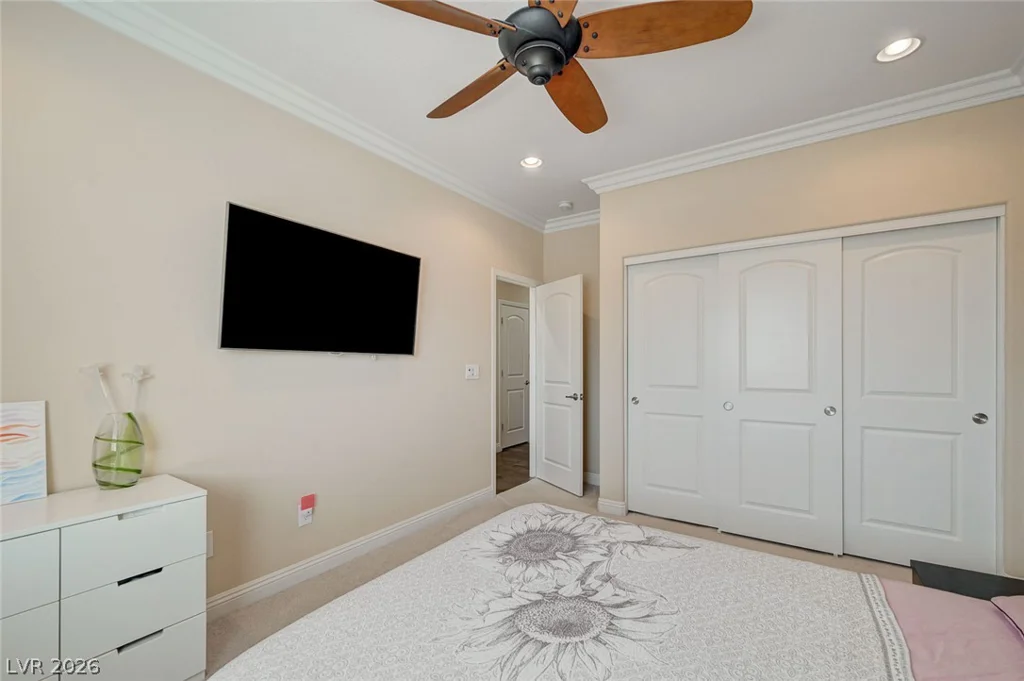 8586 Monument Lake, Las Vegas, NV 89113
