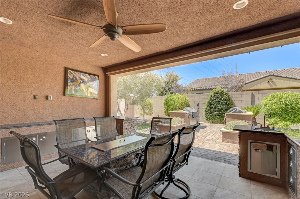 8586 Monument Lake, Las Vegas, NV 89113