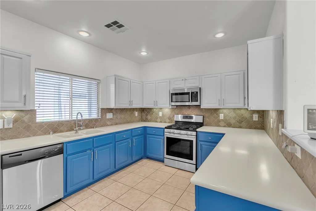 8944 Snowtrack, Las Vegas, NV 89149