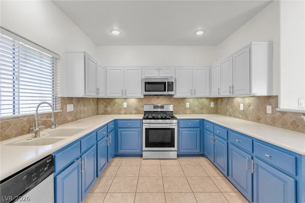 8944 Snowtrack, Las Vegas, NV 89149