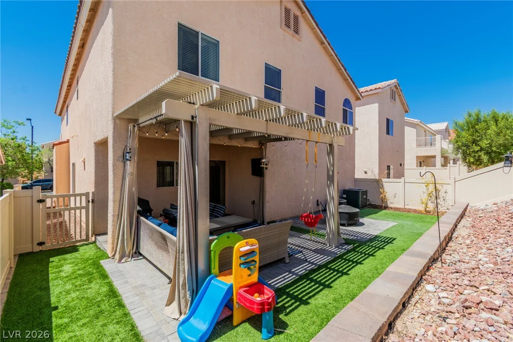 8944 Snowtrack, Las Vegas, NV 89149