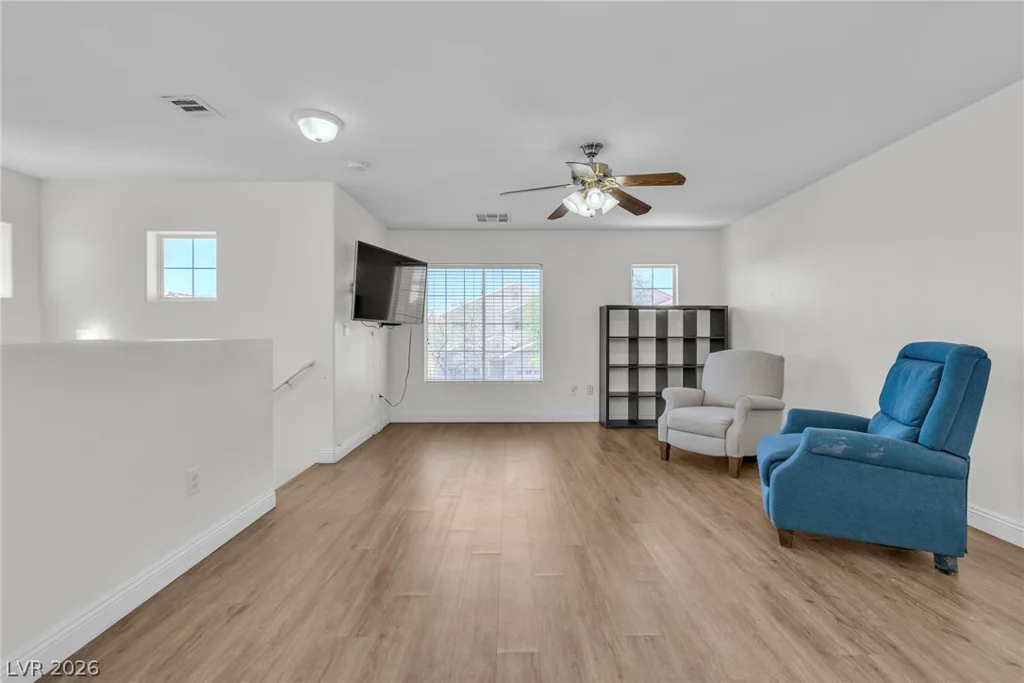 8944 Snowtrack, Las Vegas, NV 89149