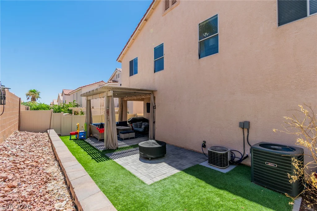 8944 Snowtrack, Las Vegas, NV 89149