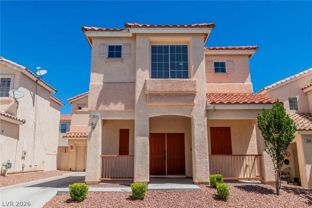 8944 Snowtrack, Las Vegas, NV 89149