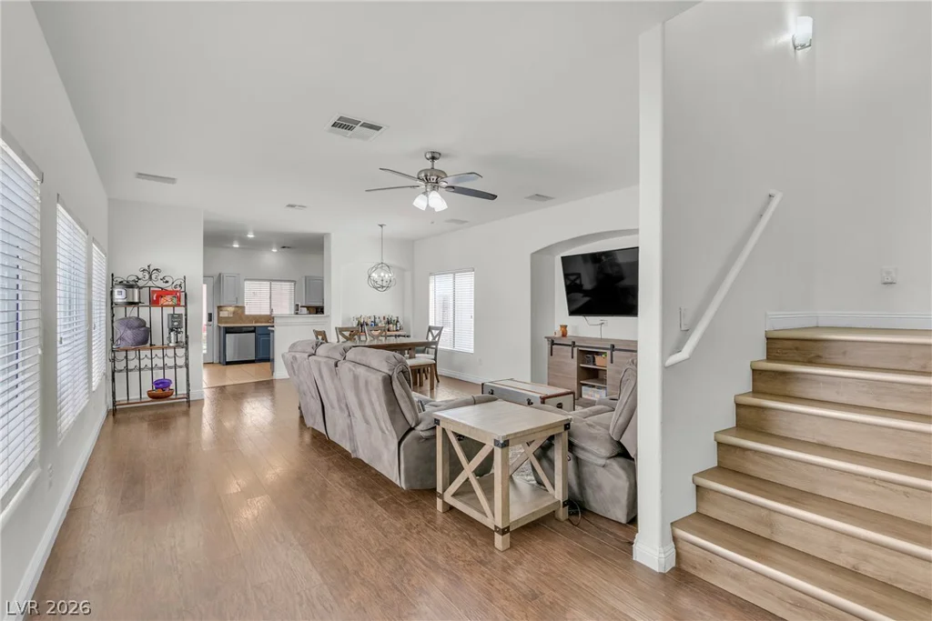 8944 Snowtrack, Las Vegas, NV 89149