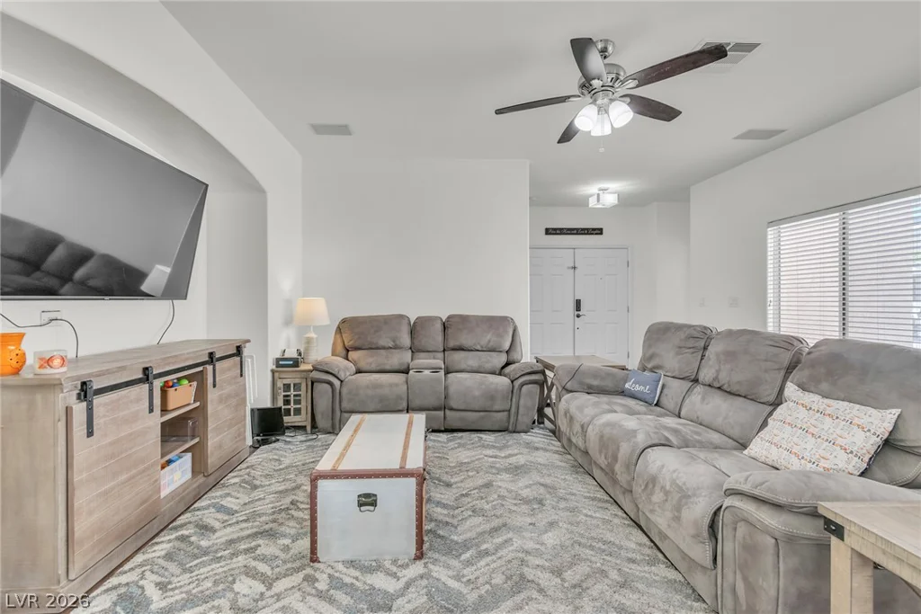 8944 Snowtrack, Las Vegas, NV 89149