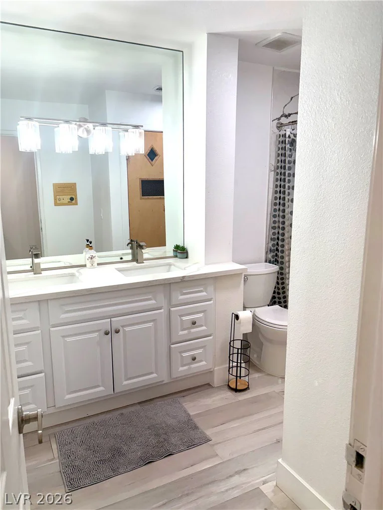 3914 Visby, Las Vegas, NV 89119
