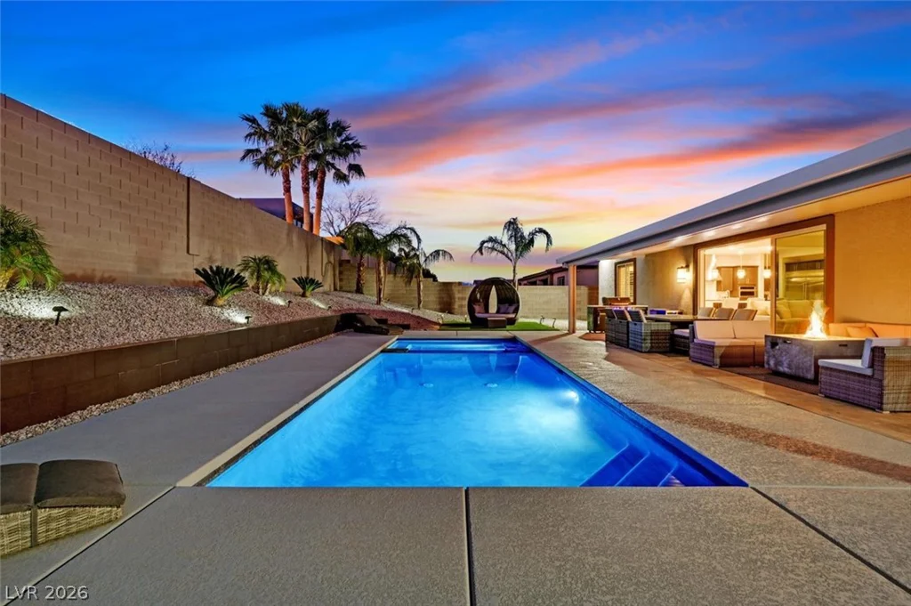 2689 Pioneer Estates, Las Vegas, NV 89117