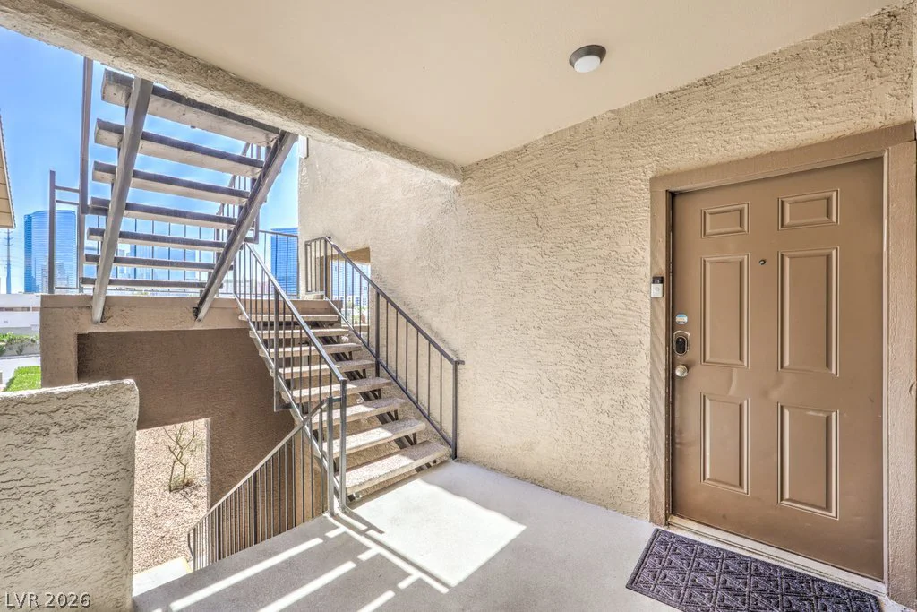 4200 Valley View, Las Vegas, NV 89103