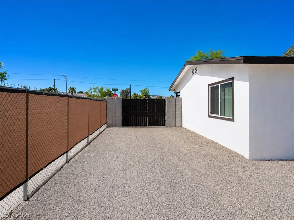 5209 Alta, Las Vegas, NV 89107