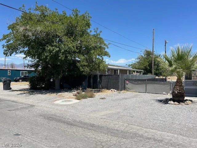 1061 Comstock, Pahrump, NV 89048