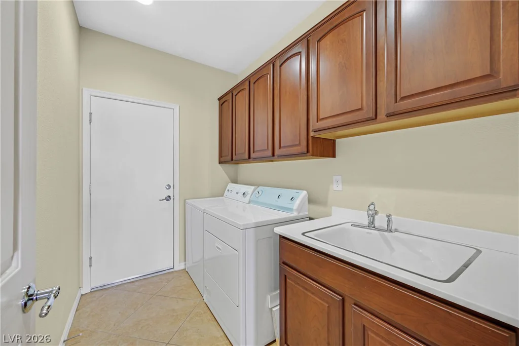 2464 Black River Falls, Henderson, NV 89044