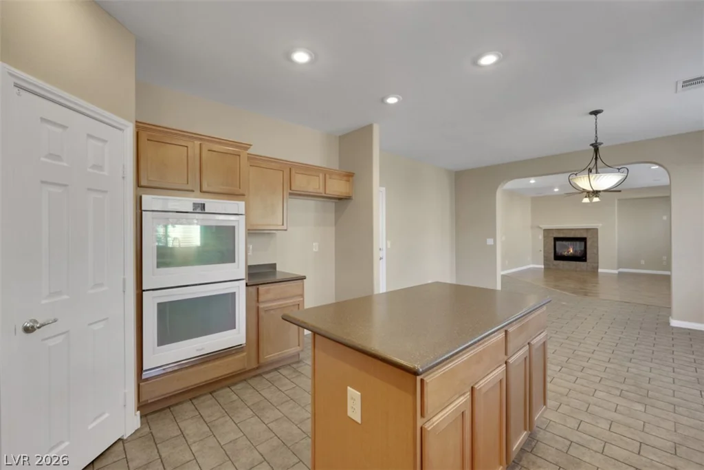 10328 Hawk Ravine, Las Vegas, NV 89178